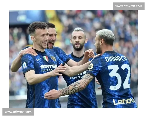 加拉塔萨雷 1500 万欧敲定恰尔汗奥卢 土媒：国米放弃球员交换协议接近达成