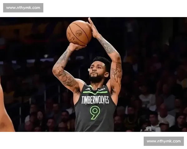 老鹰 4 年 6200 万签换沃克 + 1 年 1100 万签肯纳德！萨总打造 12 人攻防一体新阵