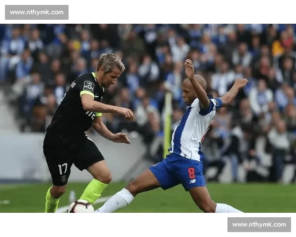 本菲卡主帅盛赞切尔西实力：红牌阴影下 10 人苦战顶级强队